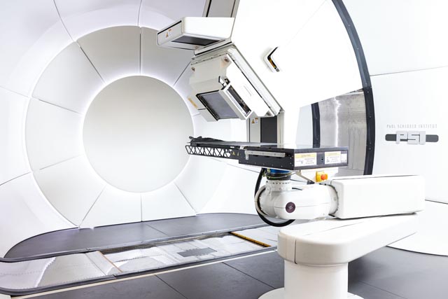Gantry 3 am Zentrum für Protonentherapie des PSI. Mithilfe dieser drehbaren Behandlungsapparatur werden Krebskranke mit Protonen bestrahlt, um Tumore zu zerstören. Foto: Scanderbeg Sauer Photography