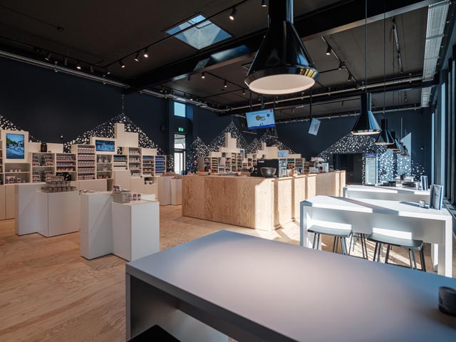 Besuchszentrum mit Einkaufsladen. Foto: Schweizer Salinen AG