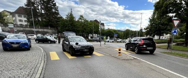 In Wohlen wurde eine Fussgängerin verletzt, nachdem ein Auto sie angefahren hatte.