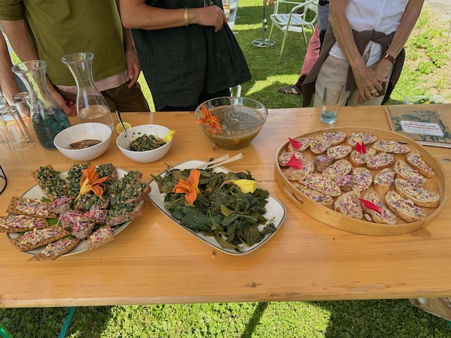 Am Ende der Veranstaltung wartet ein reichhaltiges Buffet. Foto: Andrea Worthmann